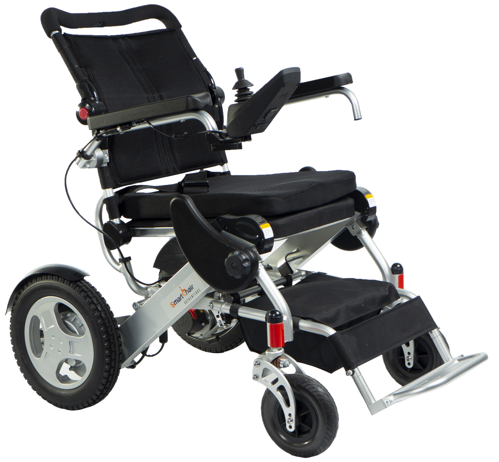 Le fauteuil roulant électrique SmartChair City déplié, prêt à être utilisé sur tous types de terrains.